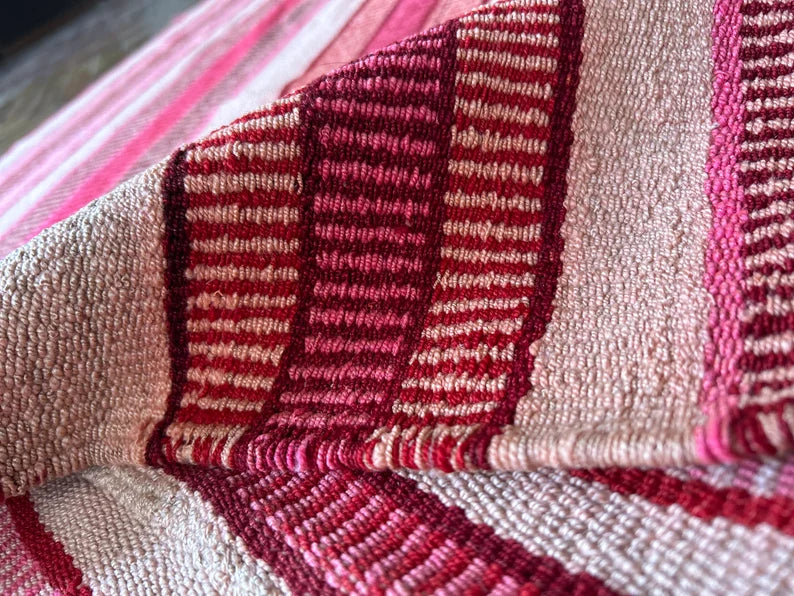 YURAQ PUKA - Peruvian Rug - Blanket
