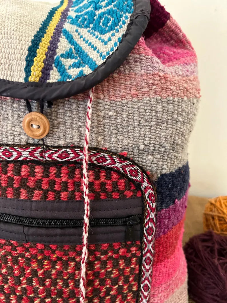 Backpack made of Peruvian blanket
