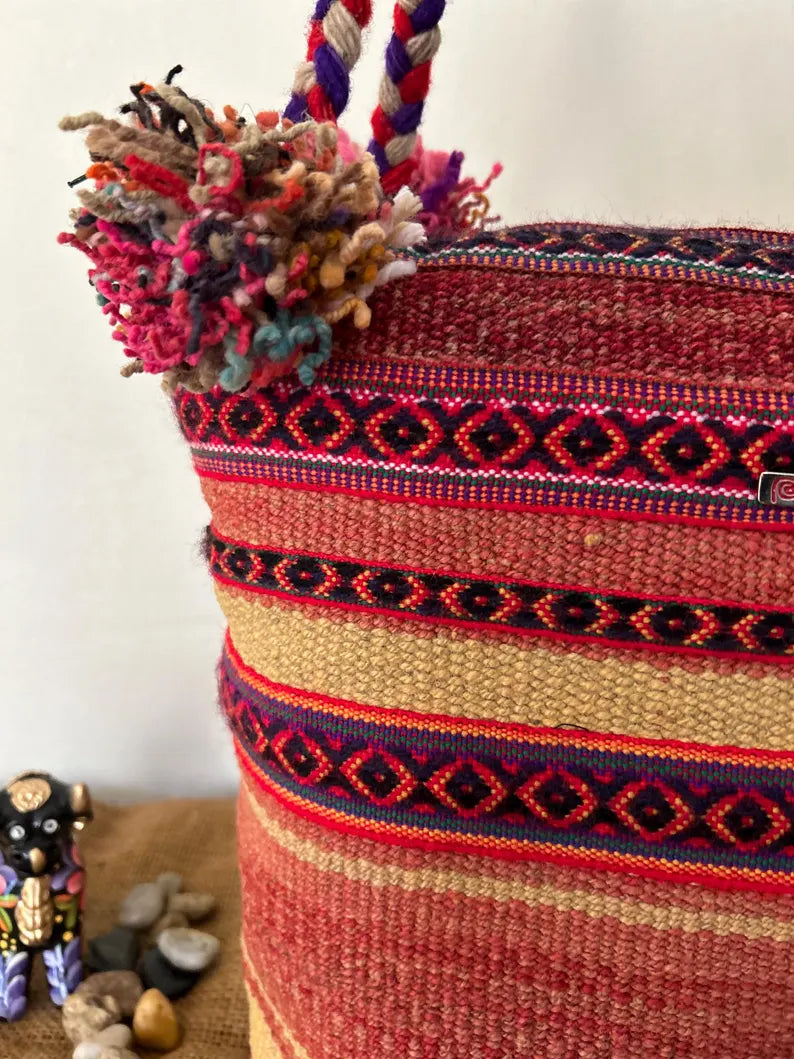 Peruvian purse