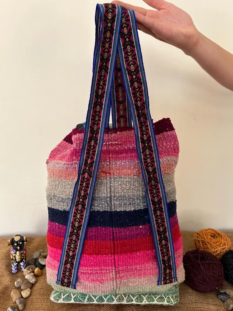 Backpack made of Peruvian blanket
